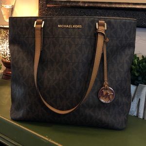 Michael Kors Signature Tote